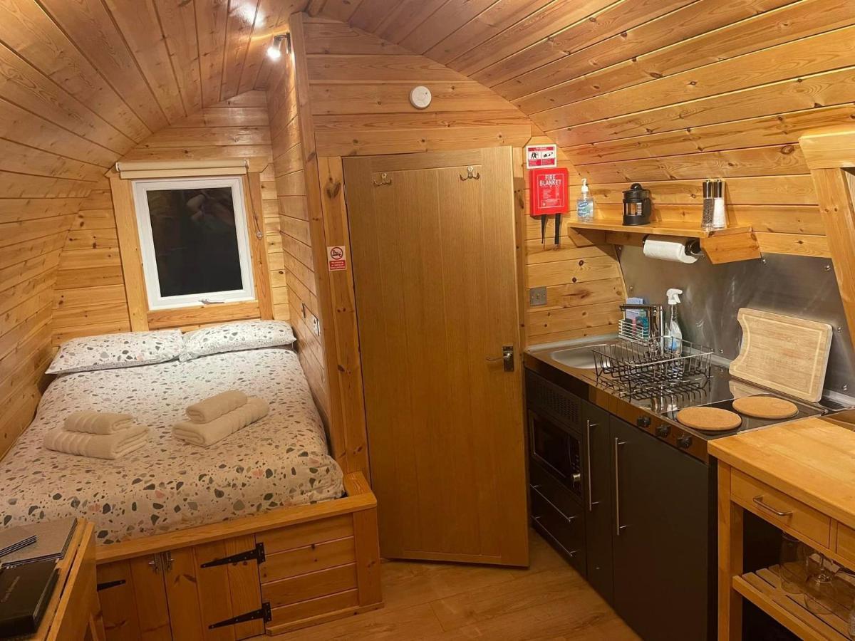 Conifer Cabins Fort William Exterior photo